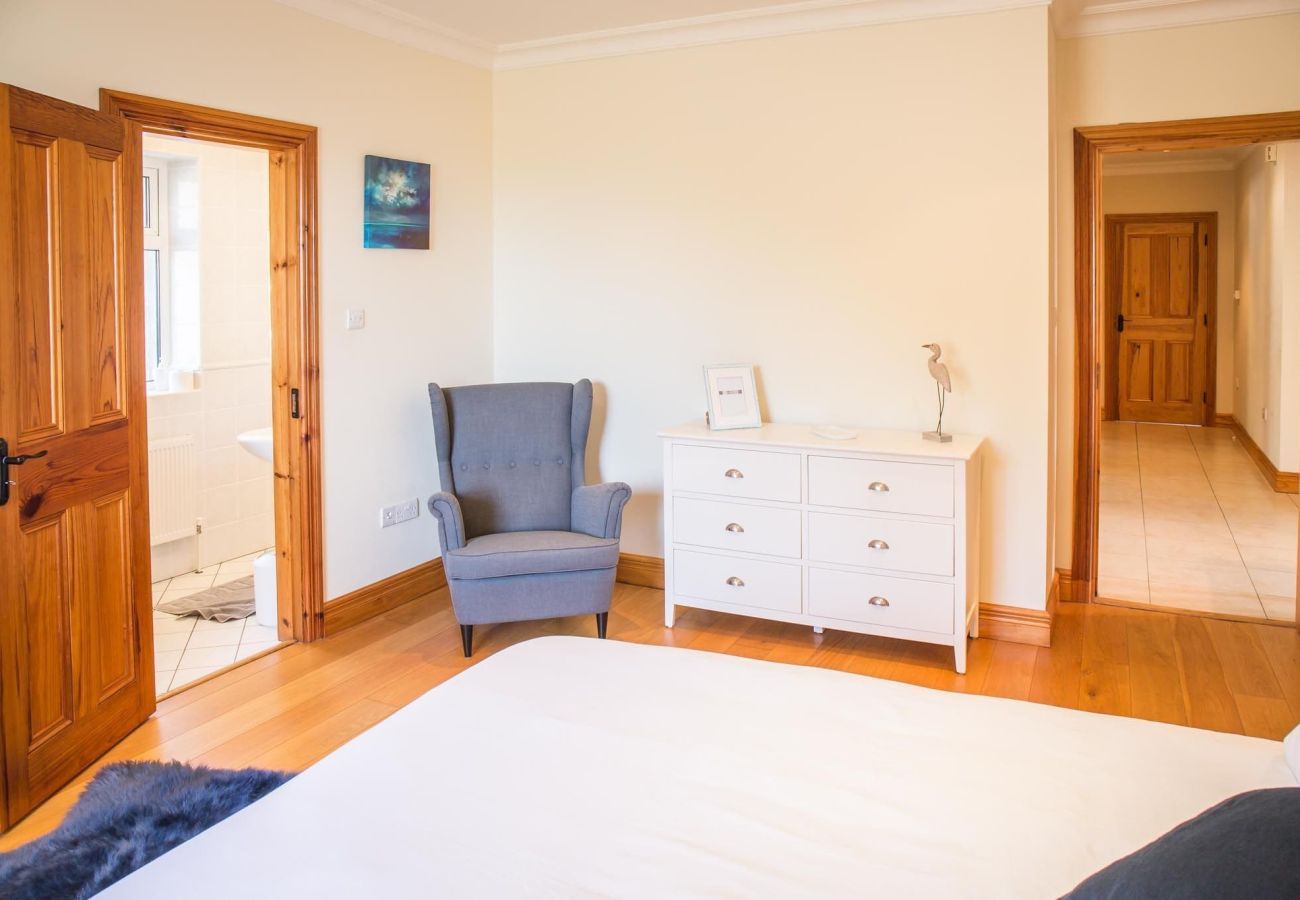 House in Clifden - Once Upon a Tide has magnificent sea views