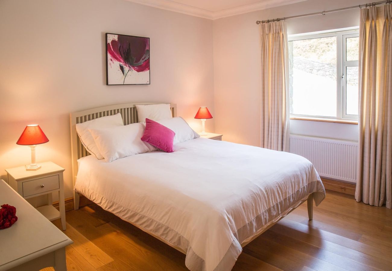 House in Clifden - Once Upon a Tide has magnificent sea views