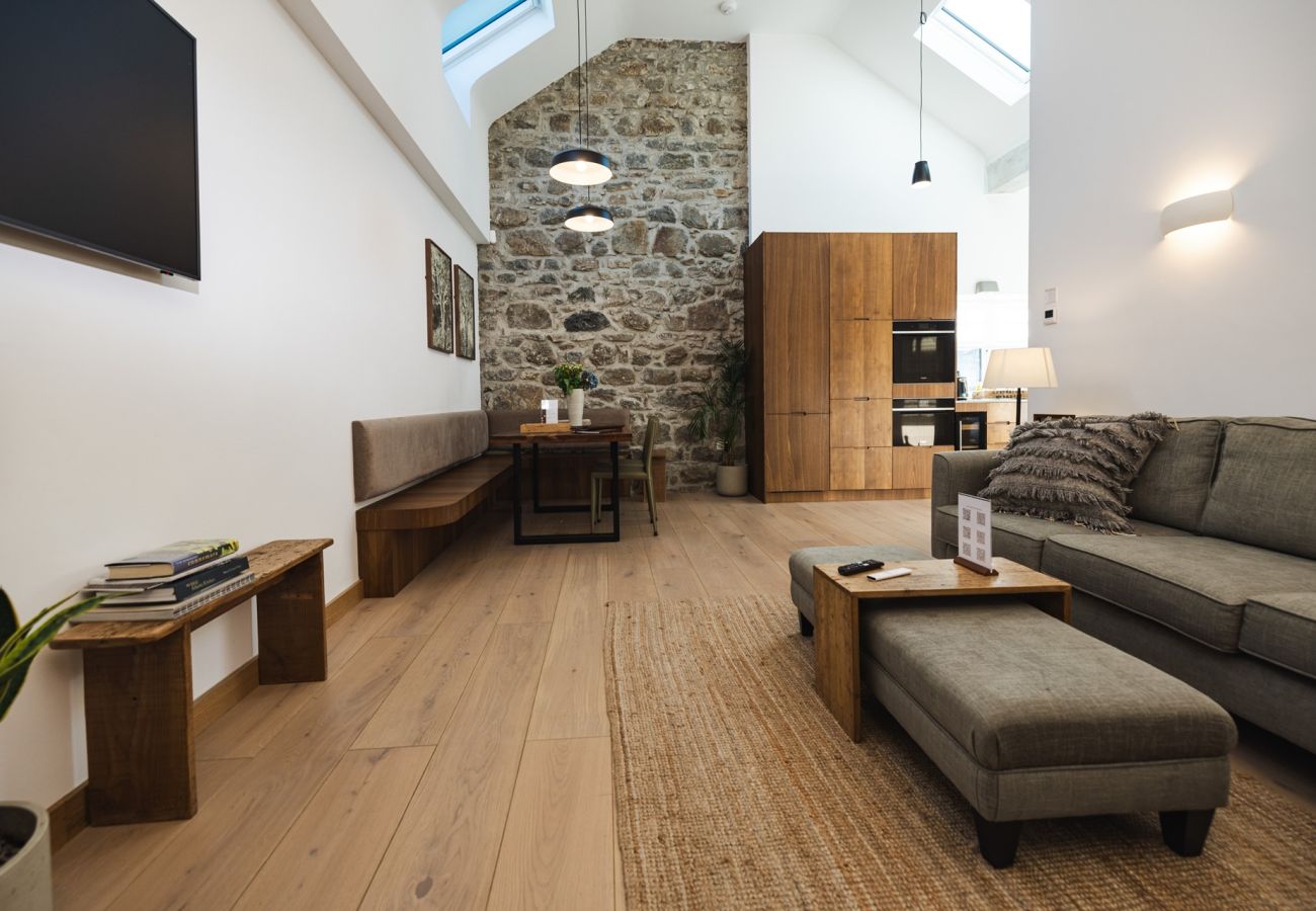 Cottage in Roundstone - Bog Cotton Luxury Cottage - Within The Village