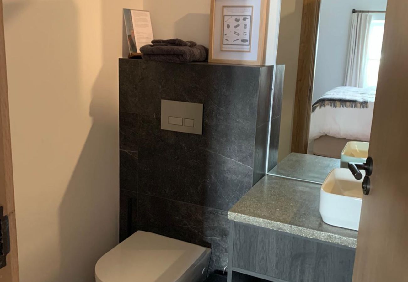 Terraced House in Roundstone - Kelp Luxury Cottage - Within The Village