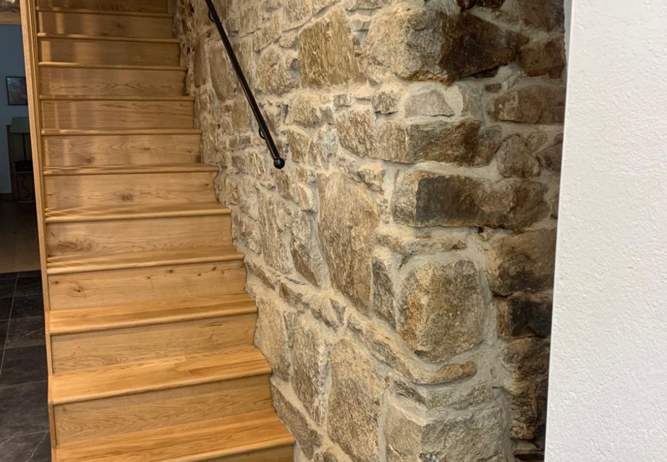 Terraced House in Roundstone - Kelp Luxury Cottage - Within The Village