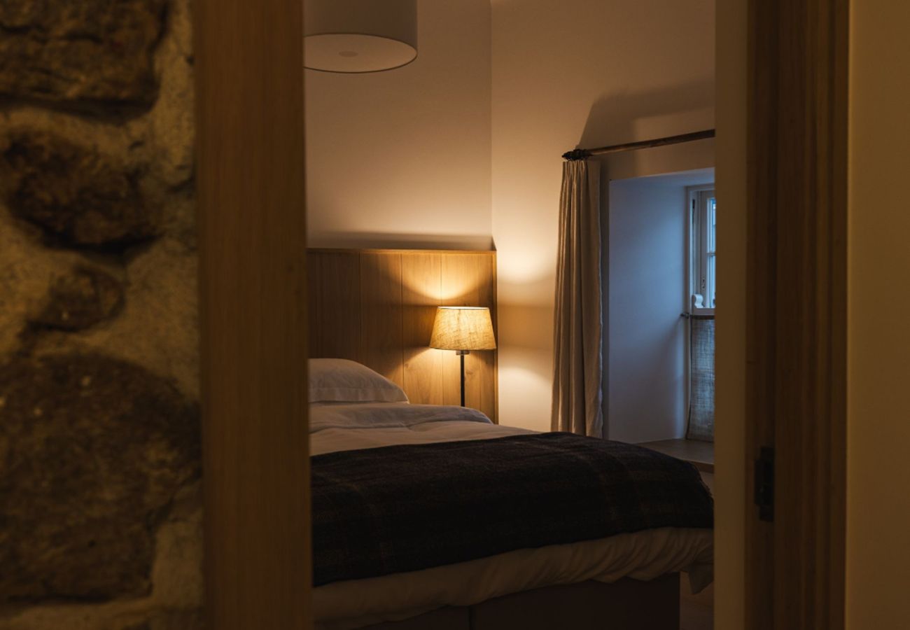 Terraced House in Roundstone - Kelp Luxury Cottage - Within The Village