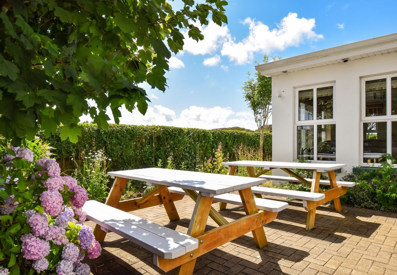 House in Ballyconneely - Mannin Lodge by Connemara Shores