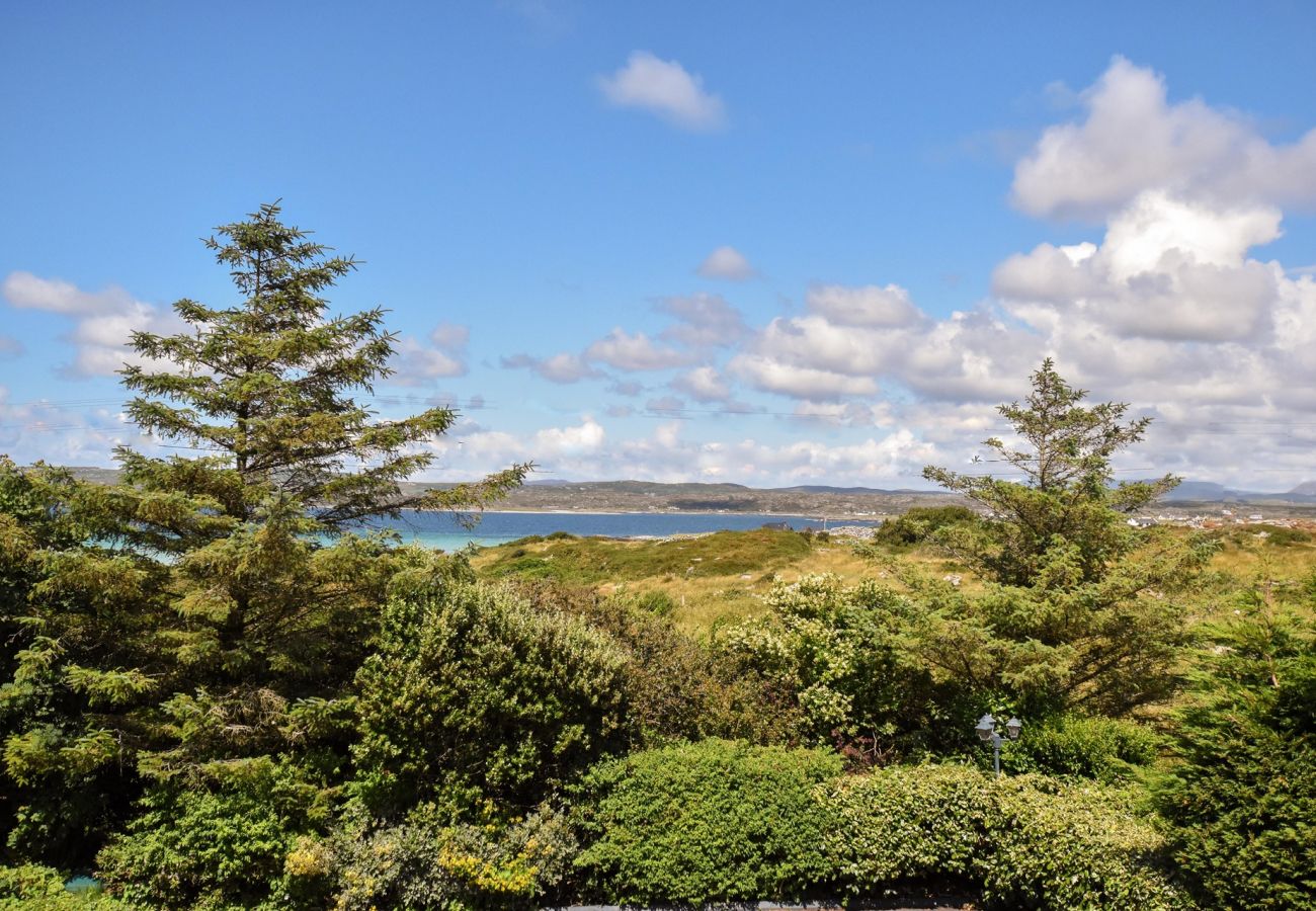 House in Ballyconneely - Mannin Lodge by Connemara Shores