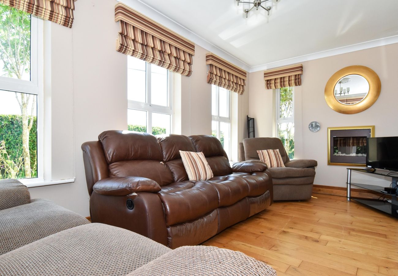 House in Ballyconneely - Mannin Lodge by Connemara Shores