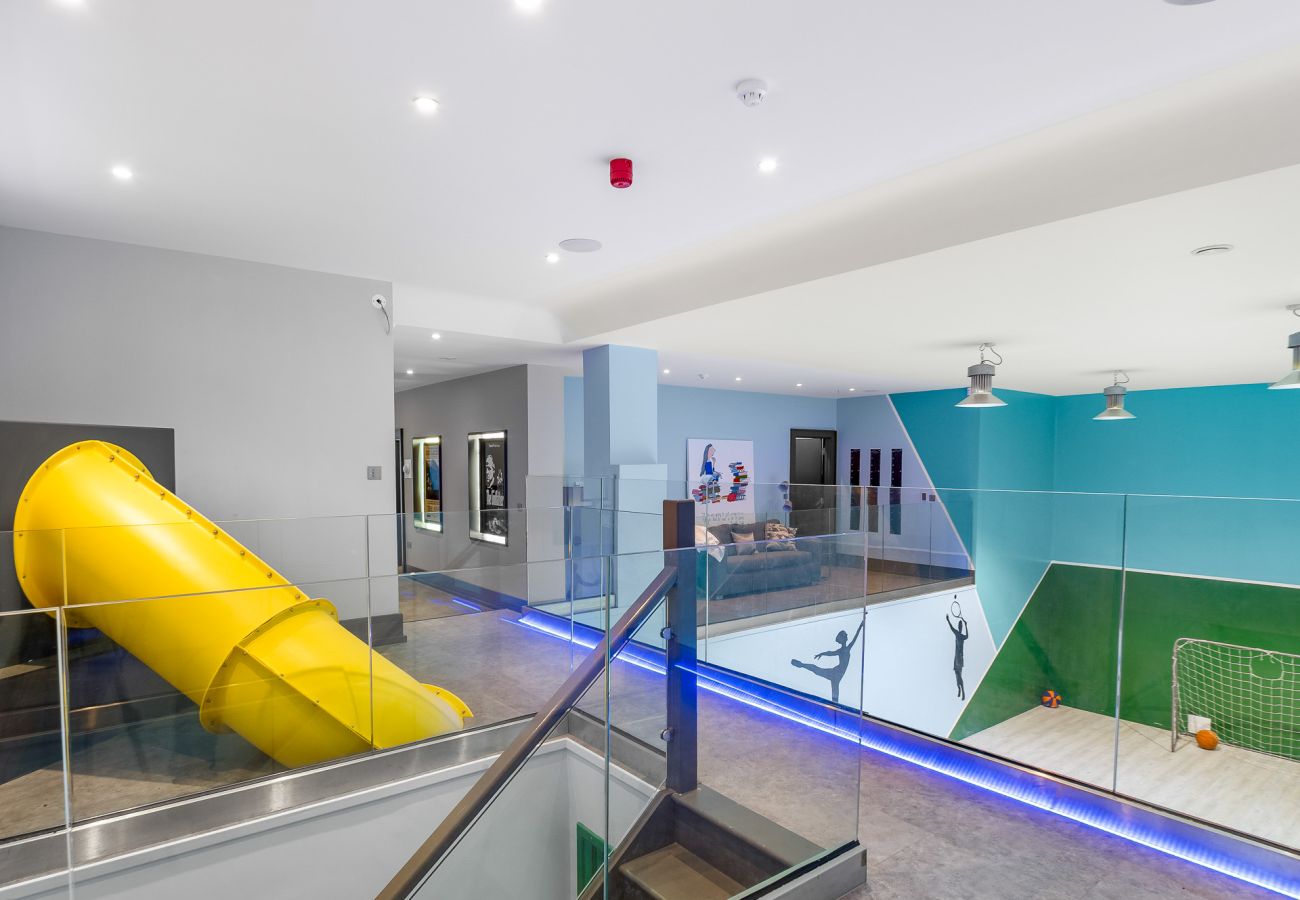 Villa in Clifden - Suaimhneas Villa with Castle and Sea Views 