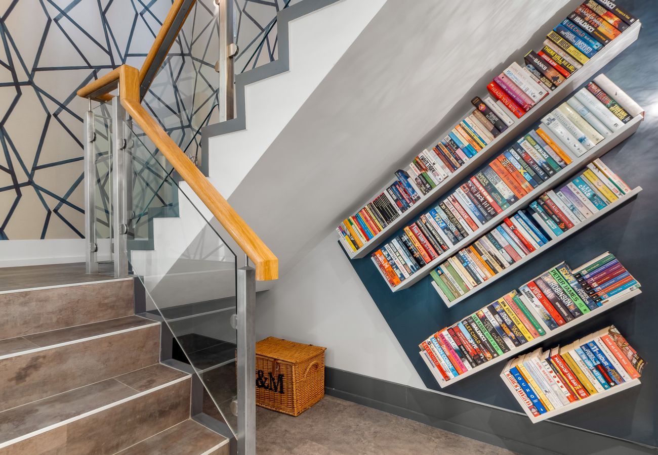 Villa in Clifden - Suaimhneas Villa with Castle and Sea Views 