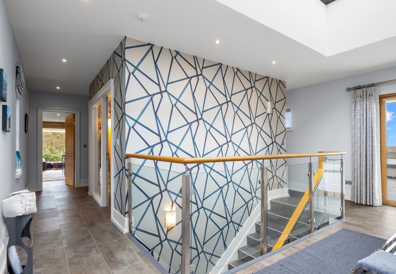 Villa in Clifden - Suaimhneas Villa with Castle and Sea Views 