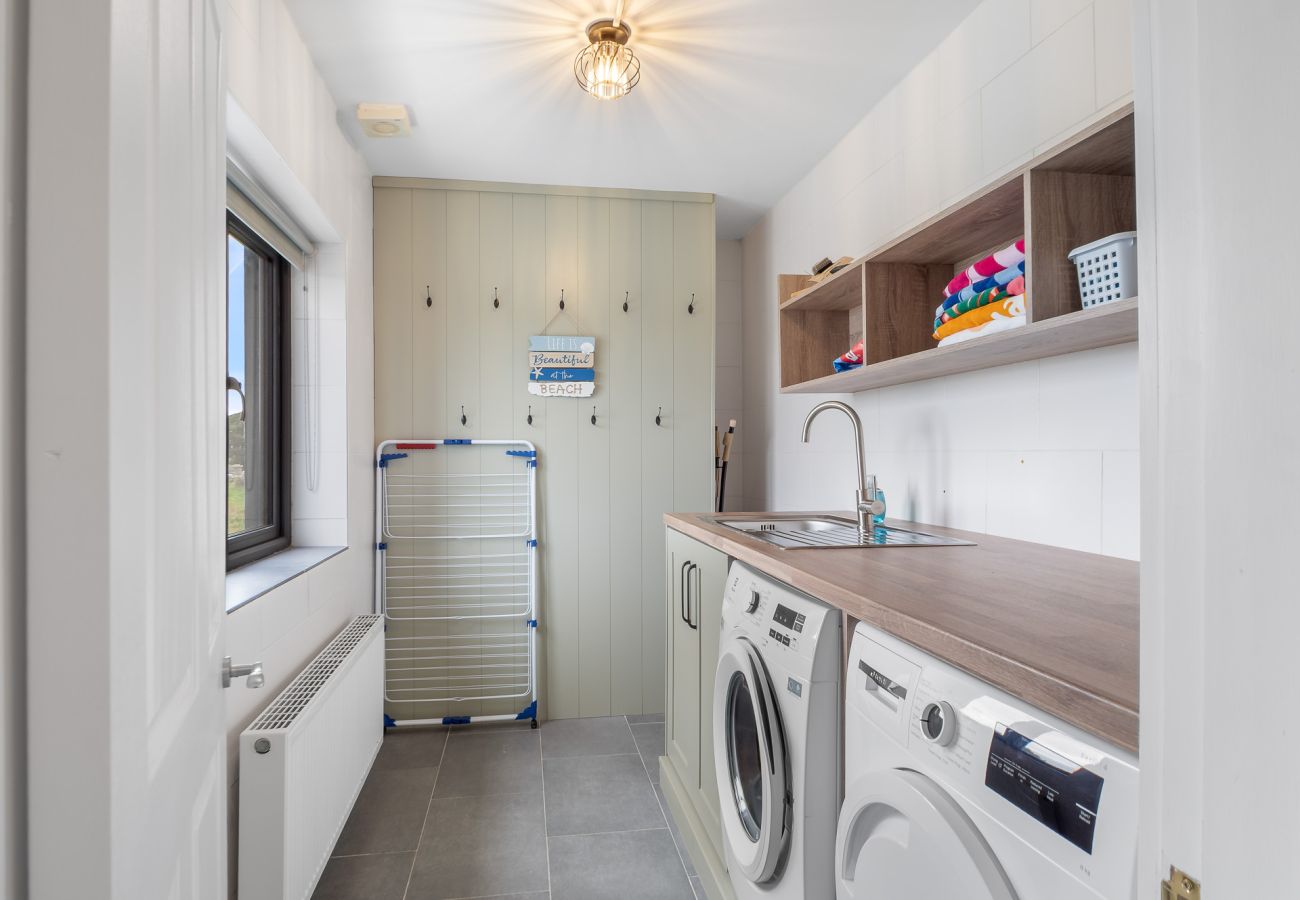 House in Ballyconneely - Lakeview House Ballyconneely