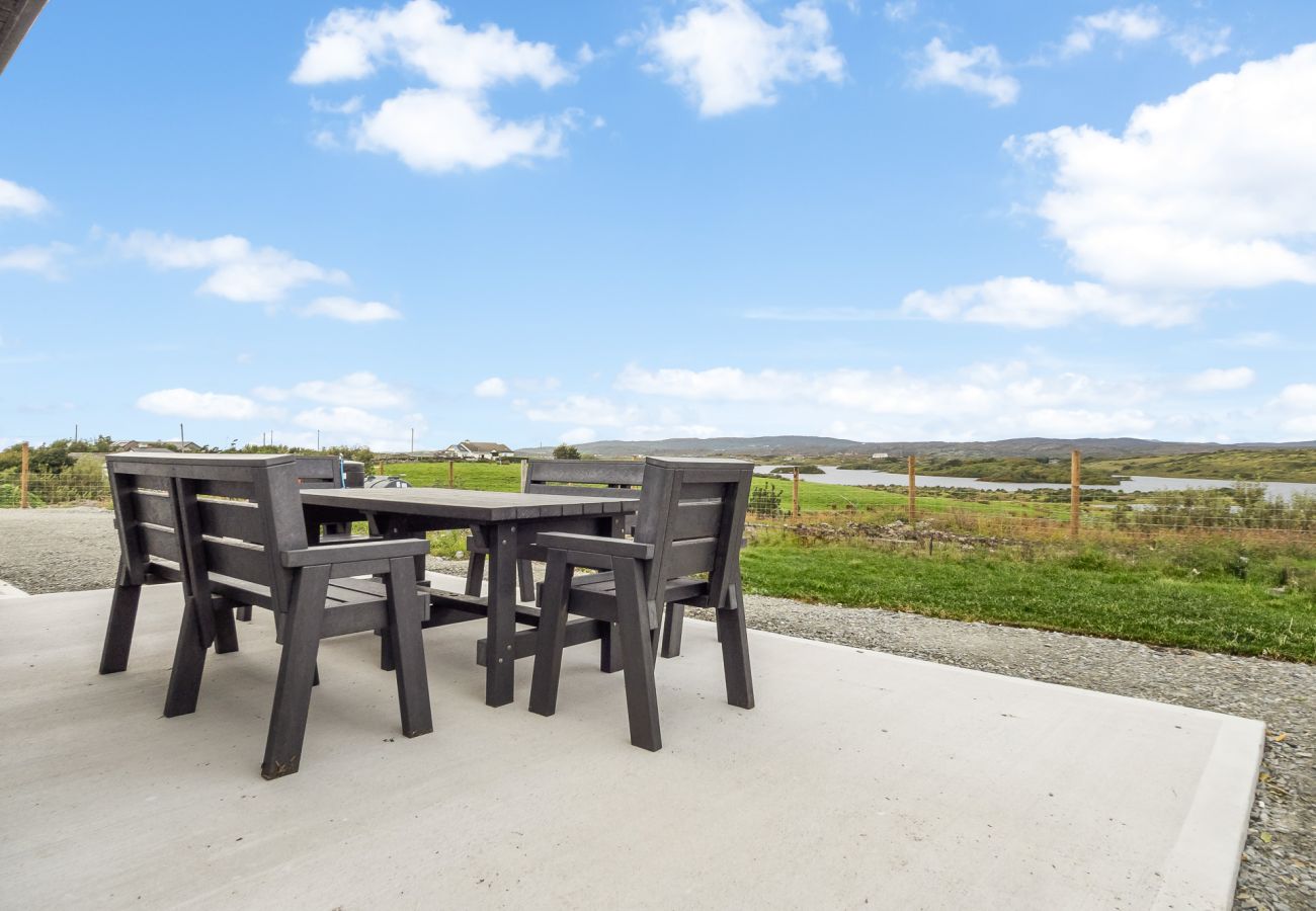 House in Ballyconneely - Lakeview House Ballyconneely