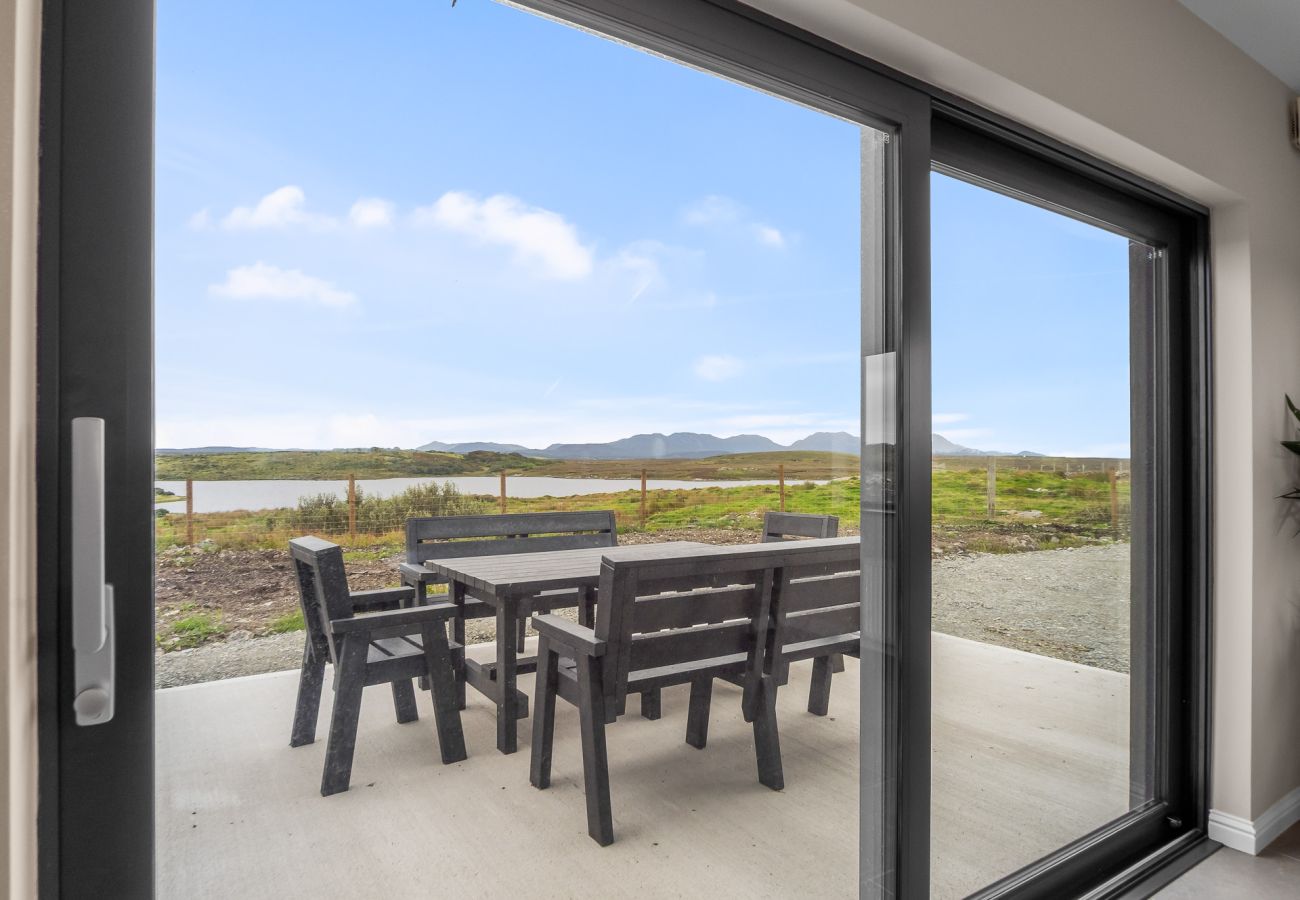 House in Ballyconneely - Lakeview House Ballyconneely