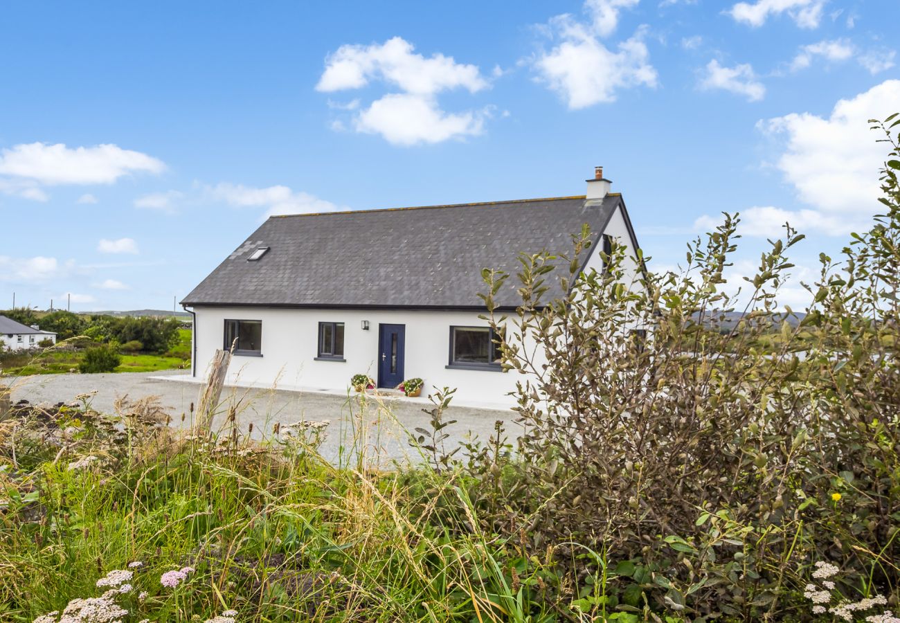 House in Ballyconneely - Lakeview House Ballyconneely
