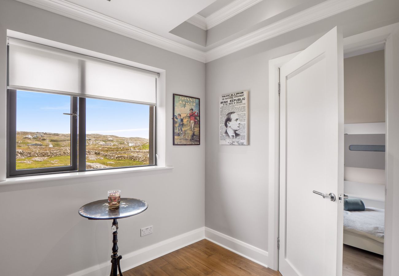 Chalet in Roundstone - Wave Watcher Luxurious Chalet 