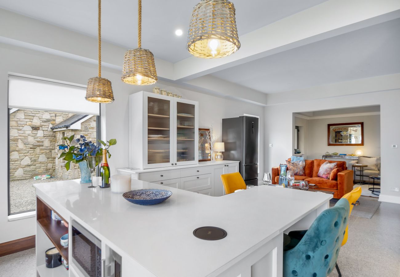 Chalet in Roundstone - Wave Watcher Luxurious Chalet 