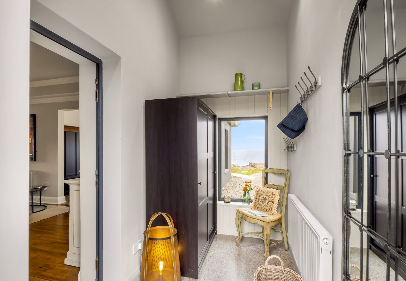 Chalet in Roundstone - Wave Watcher Luxurious Chalet 