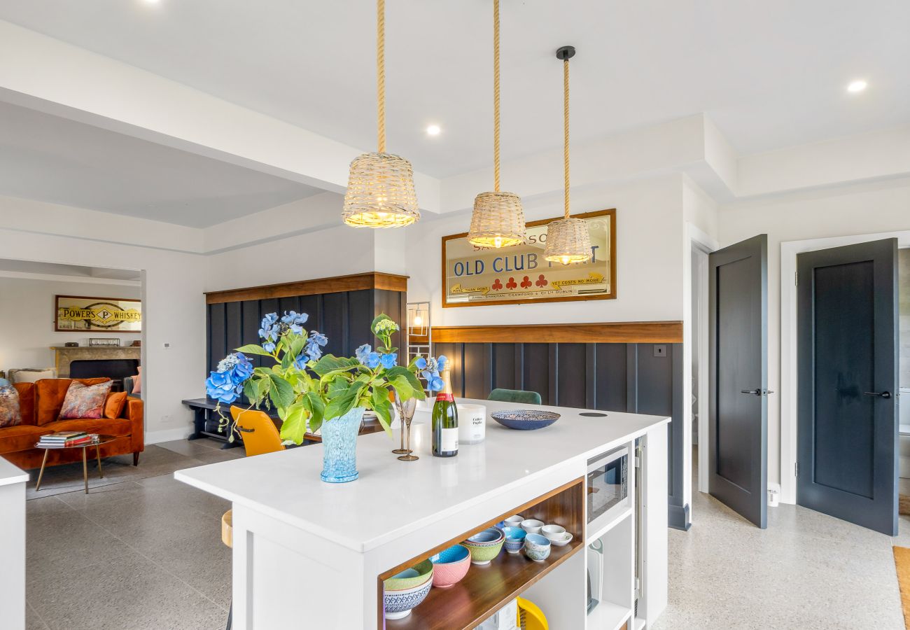 Chalet in Roundstone - Wave Watcher Luxurious Chalet 