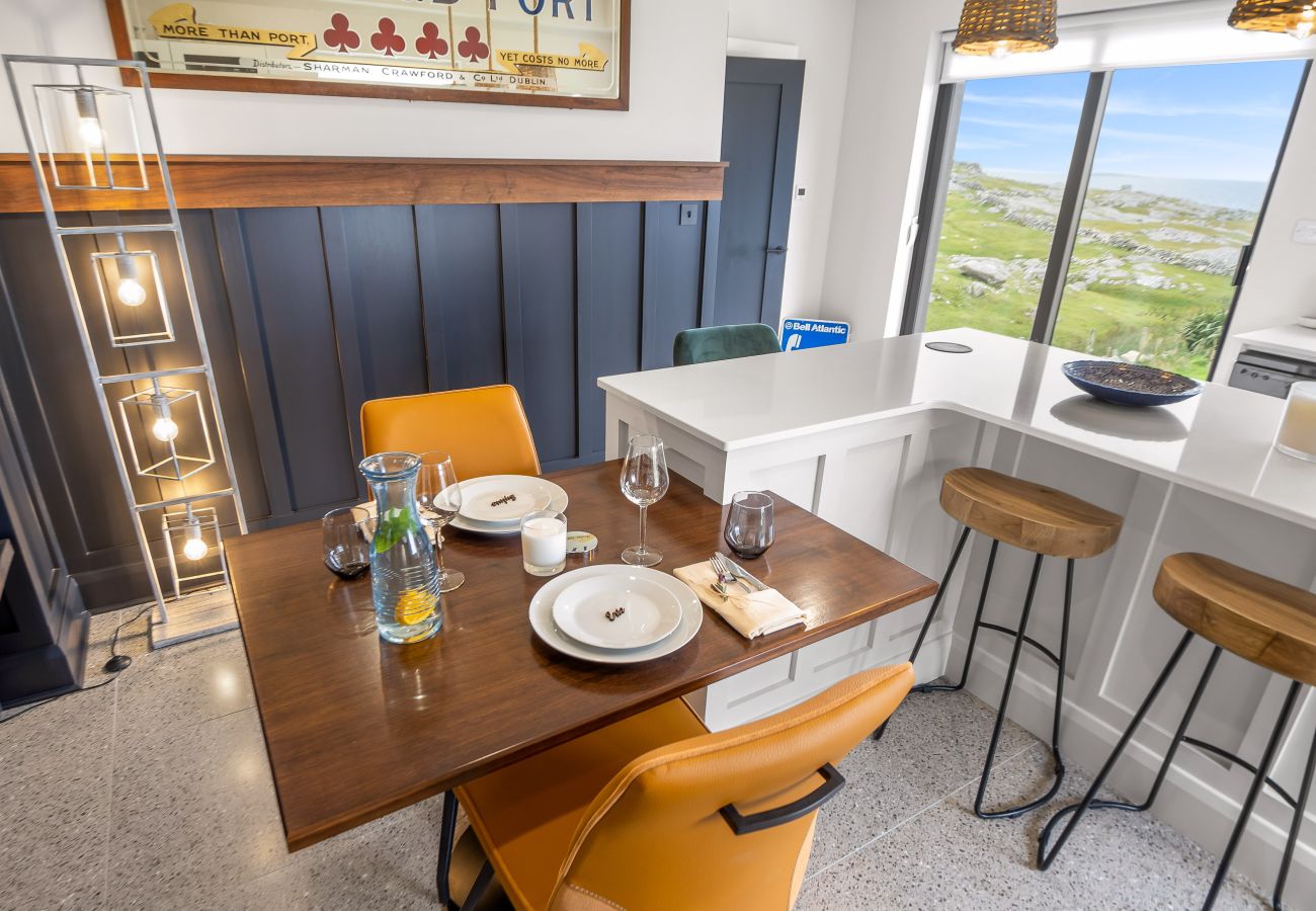 Chalet in Roundstone - Wave Watcher Luxurious Chalet 
