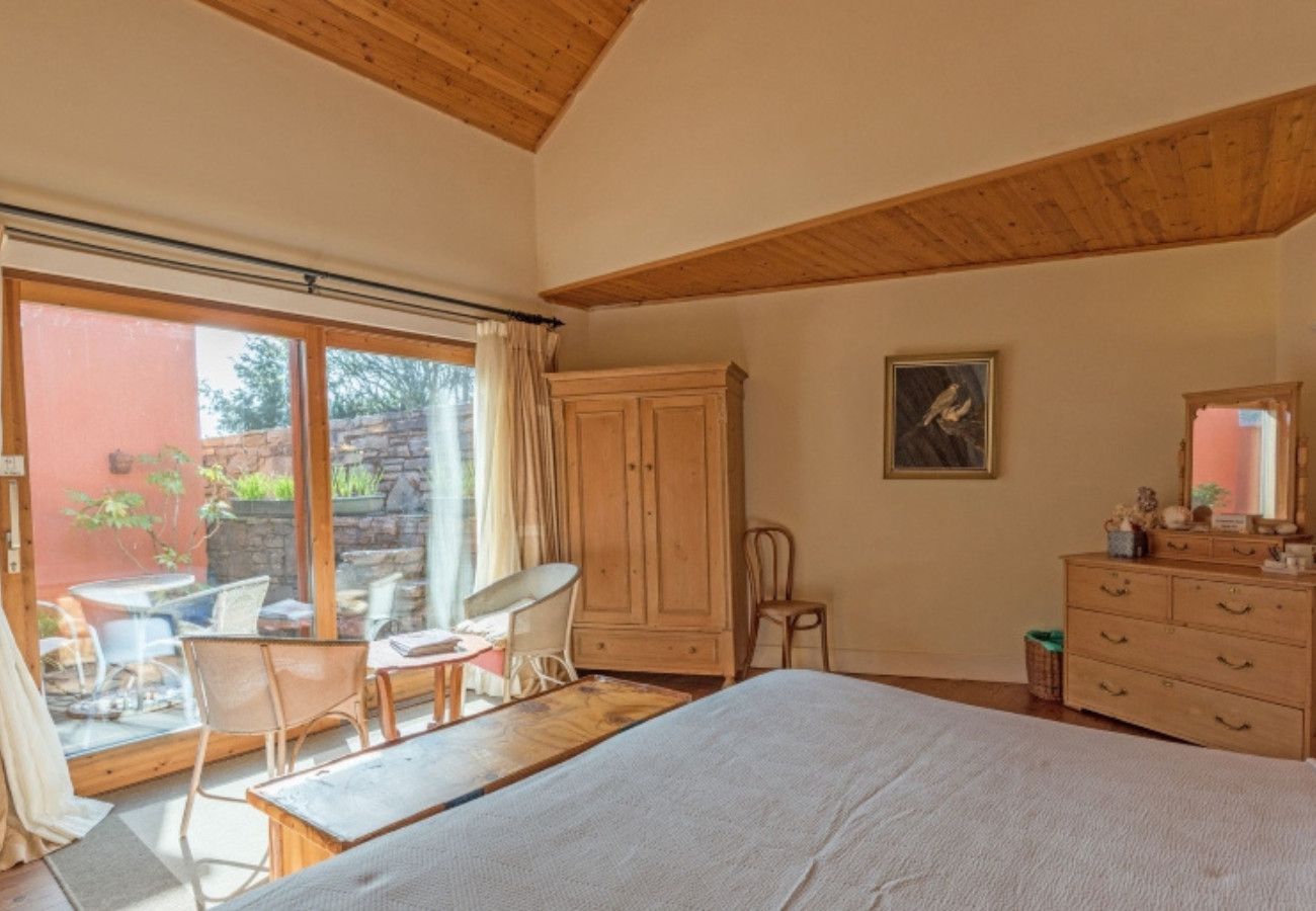 House in Clifden - Dolphin Beach House Close to the sea and town