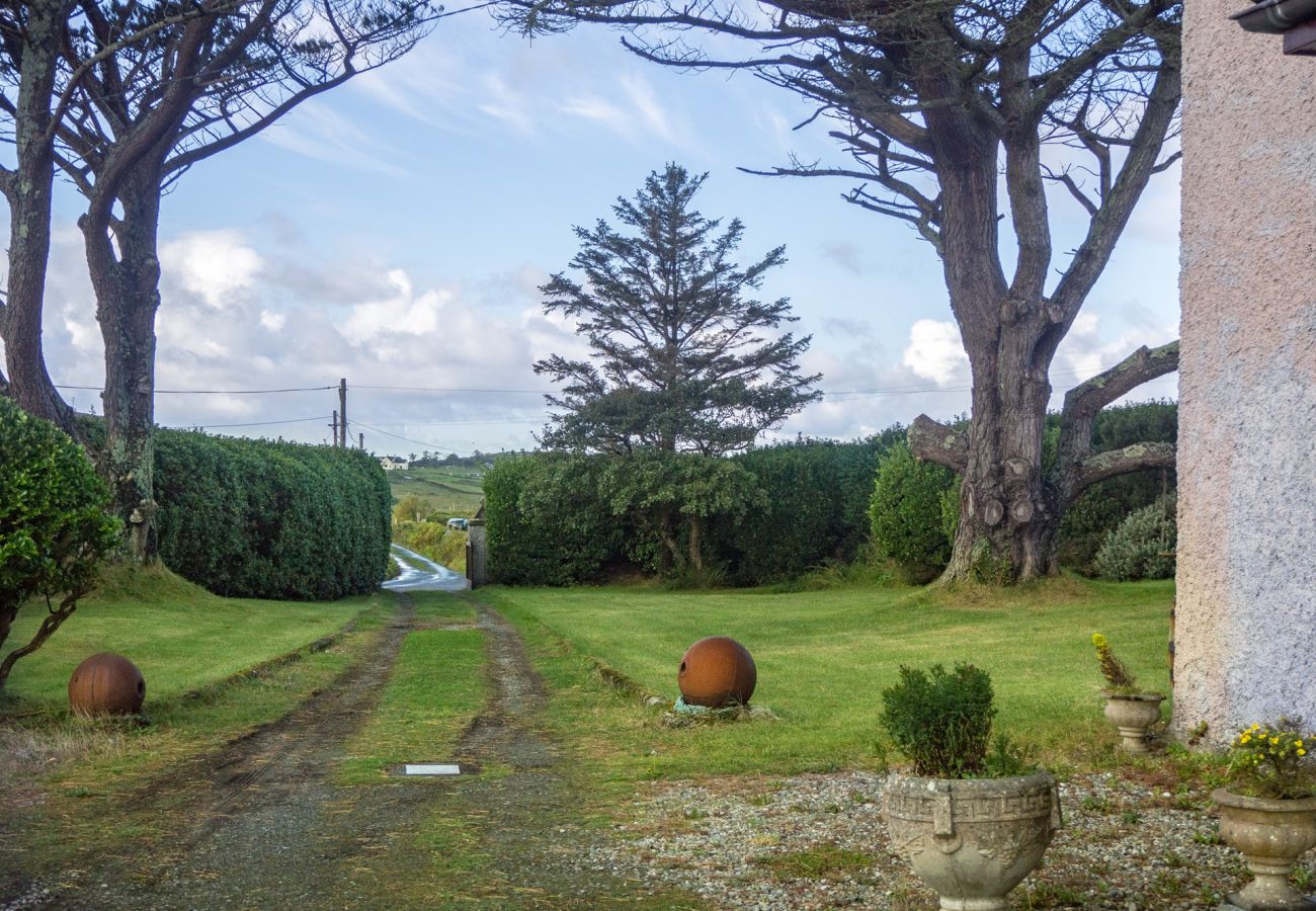 House in Clifden -  Kill House an elegant historic property 