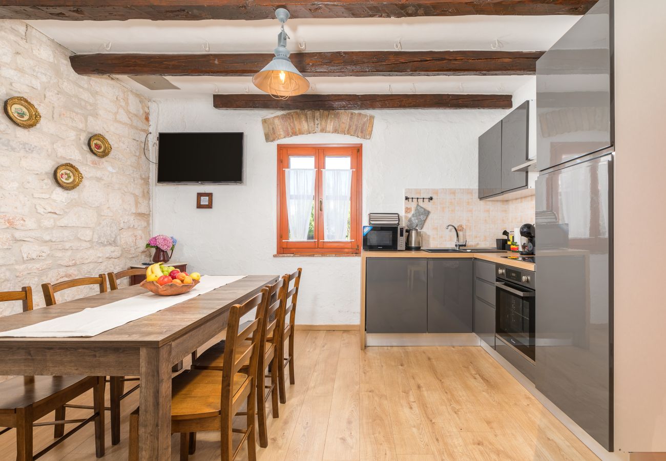 Villa in Fažana - Villa Marceta with shared Pool