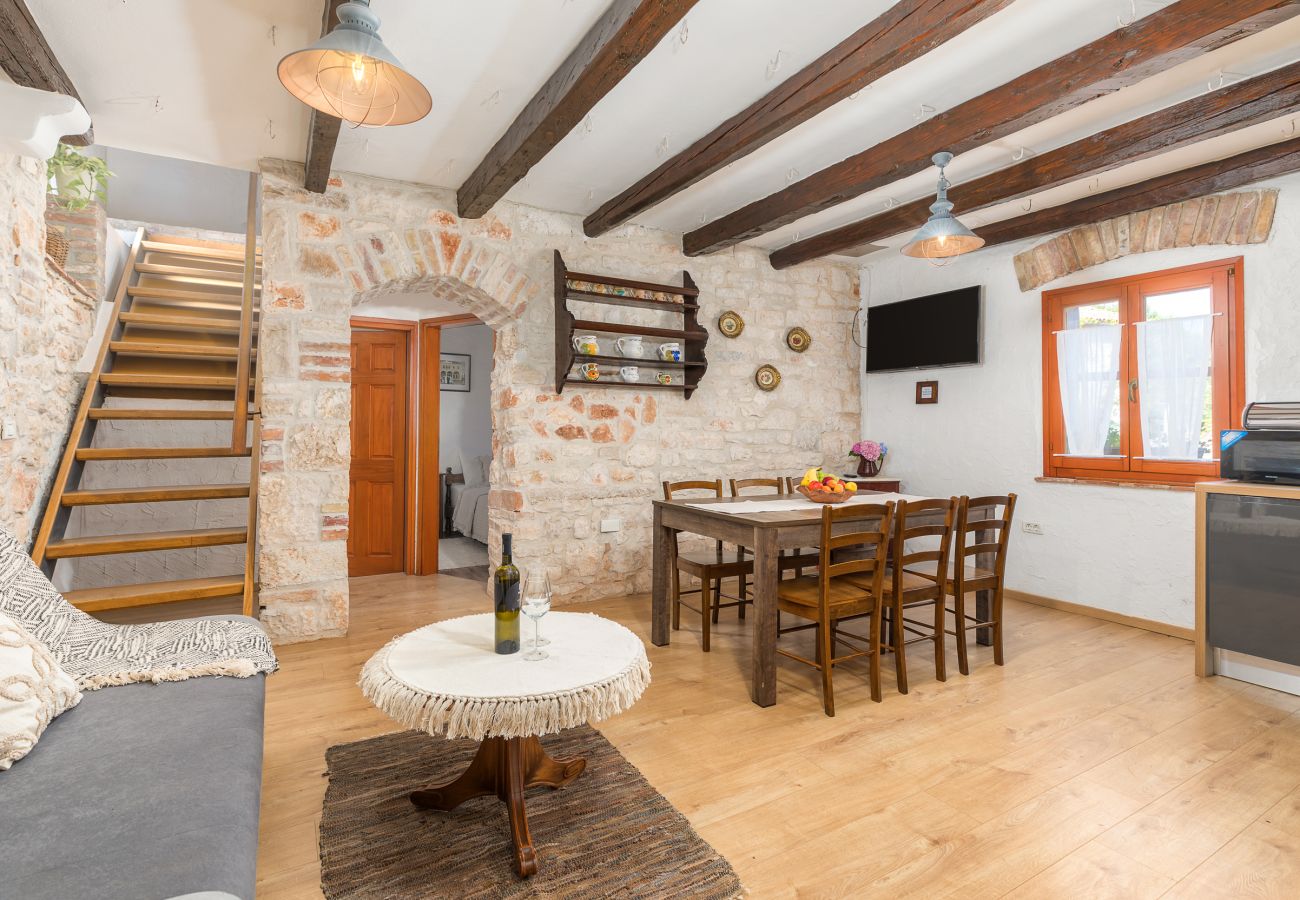 Villa in Fažana - Villa Marceta with shared Pool