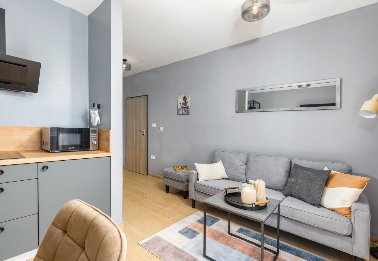 Apartment in Fažana - Luxe Apt Marceta 8 for Couples - Jacuzzi & Pool 