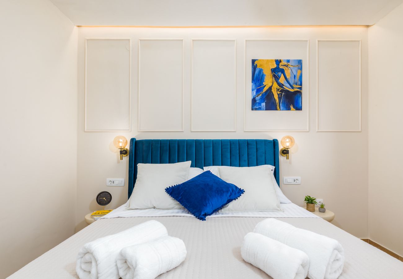 Rent by room in Fažana - Luxe Double Room Marceta 7 with Shared Pool