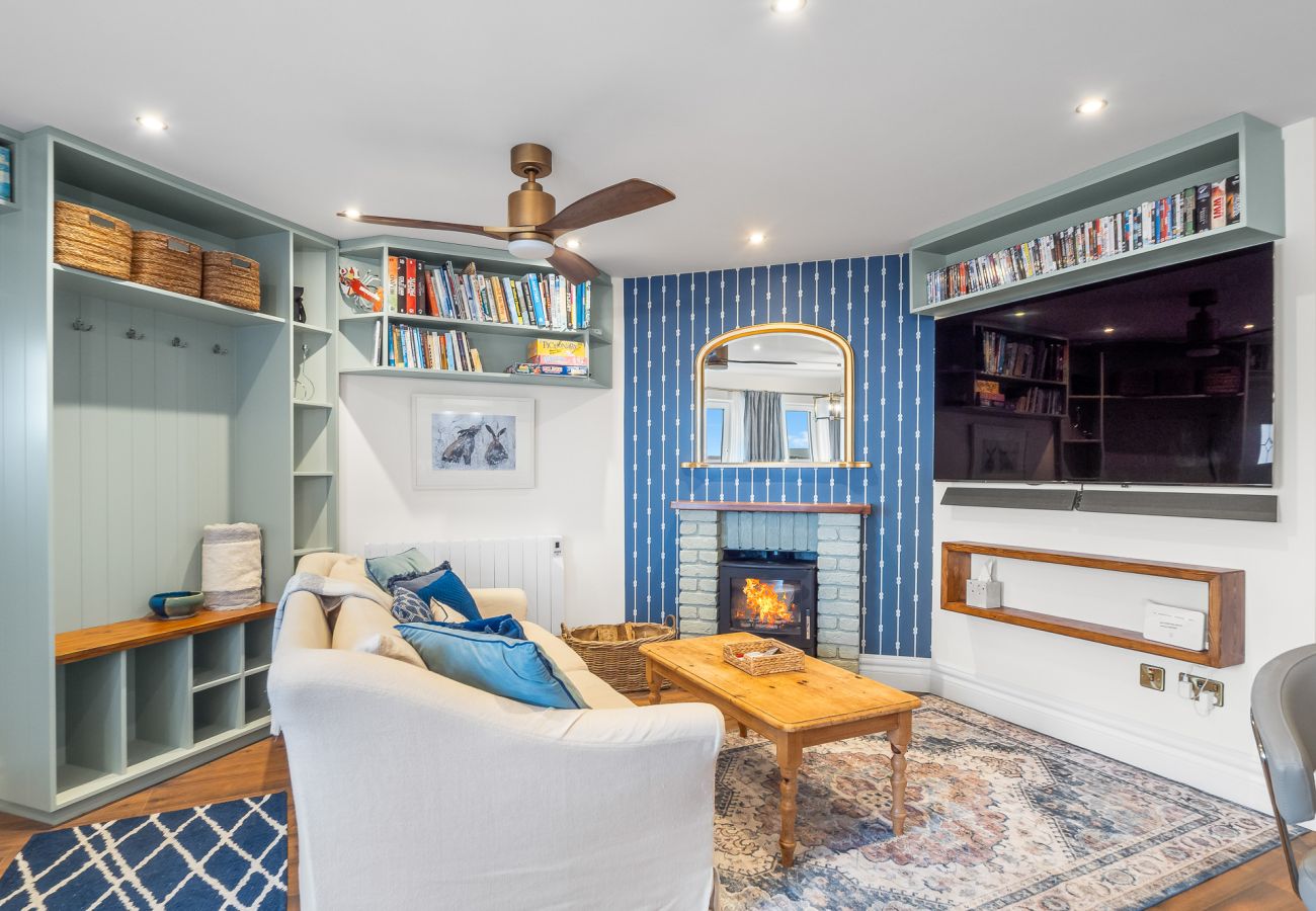 Apartment in Roundstone - A Coastal Haven at 2 Harbour View 