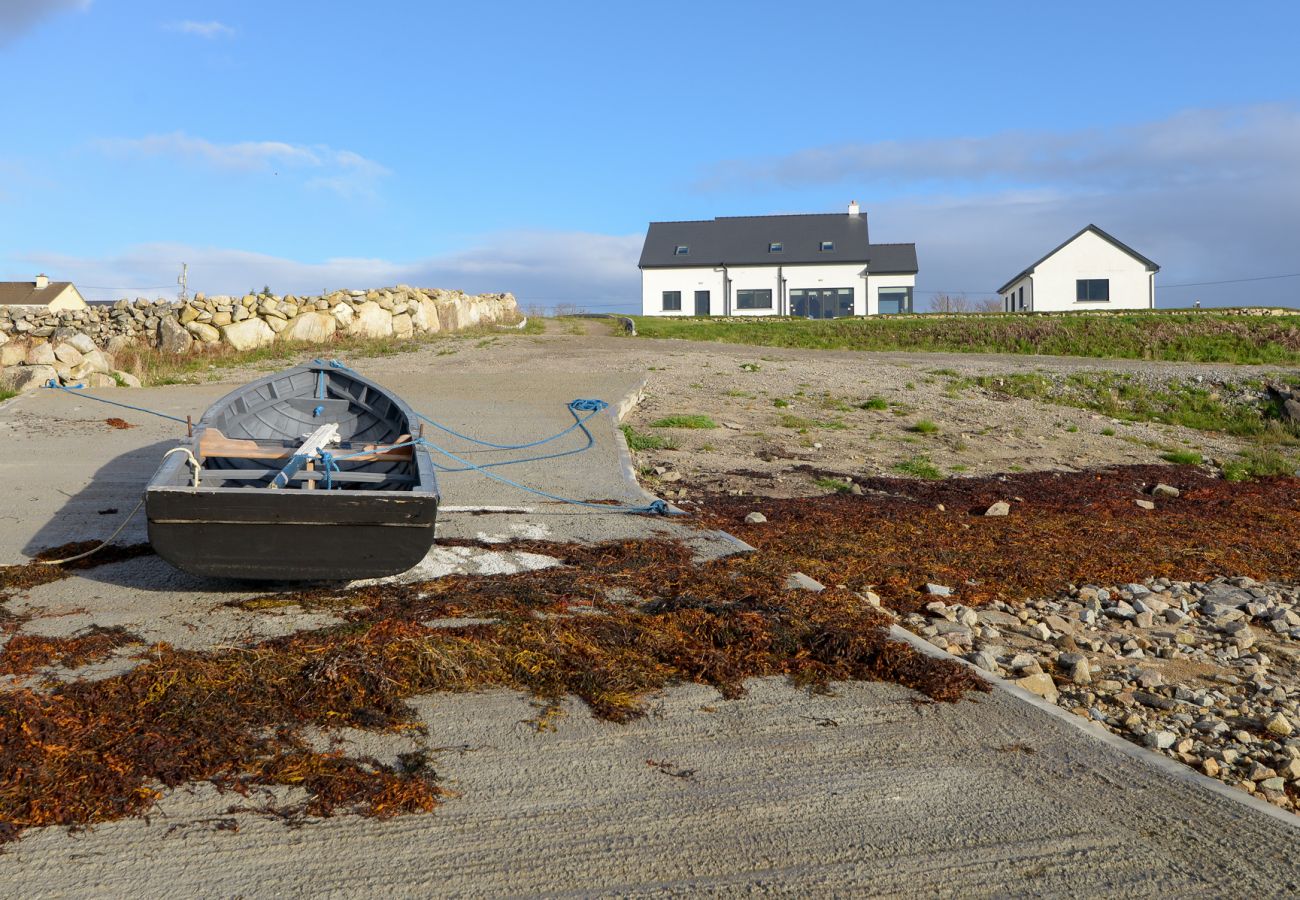 House in Carraroe -  St Thomas Bay Luxury by the Water at Carraroe
