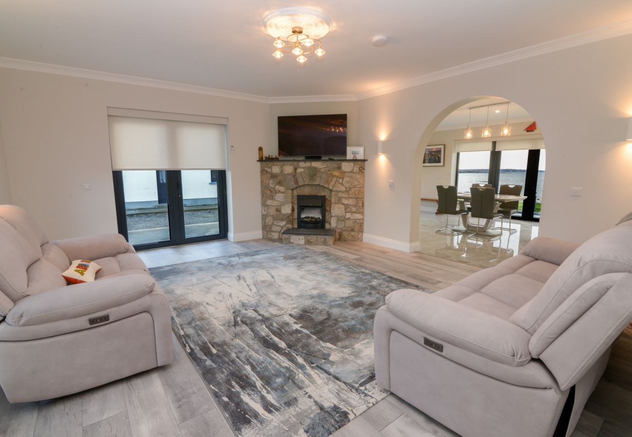 House in Carraroe -  St Thomas Bay Luxury by the Water at Carraroe