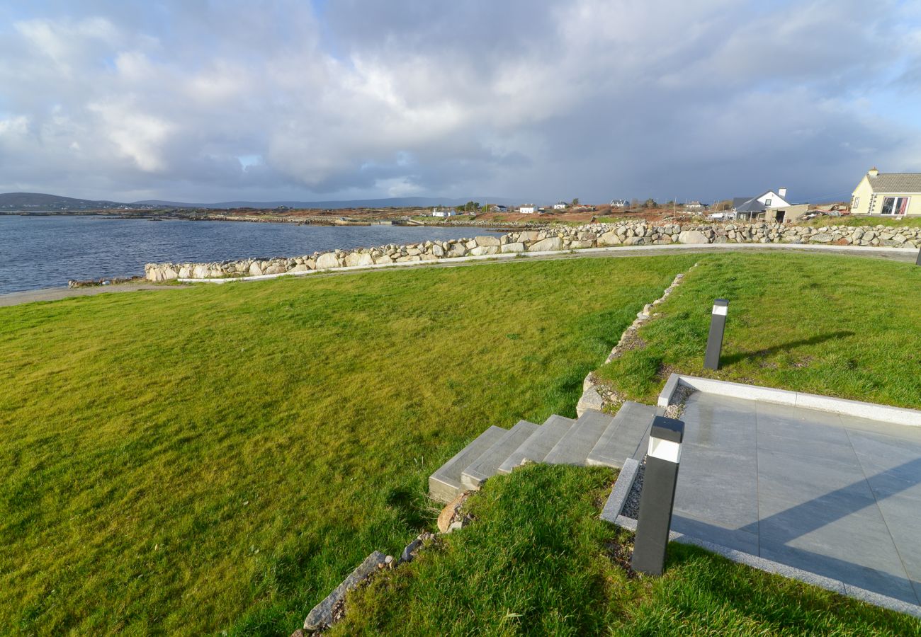 House in Carraroe -  St Thomas Bay Luxury by the Water at Carraroe