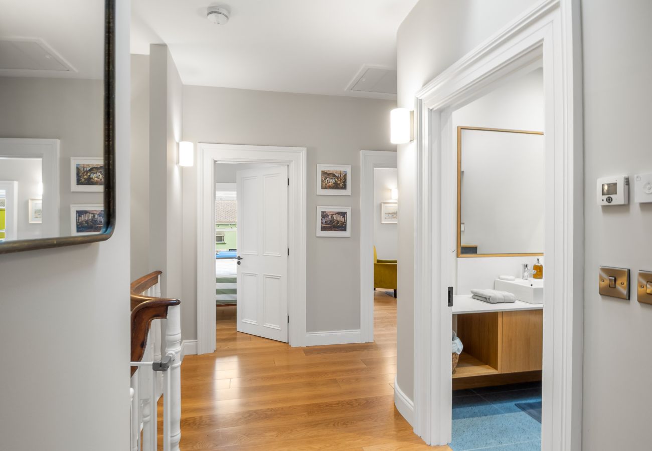 Apartment in Clifden - Market Street Apartment Clifden Town