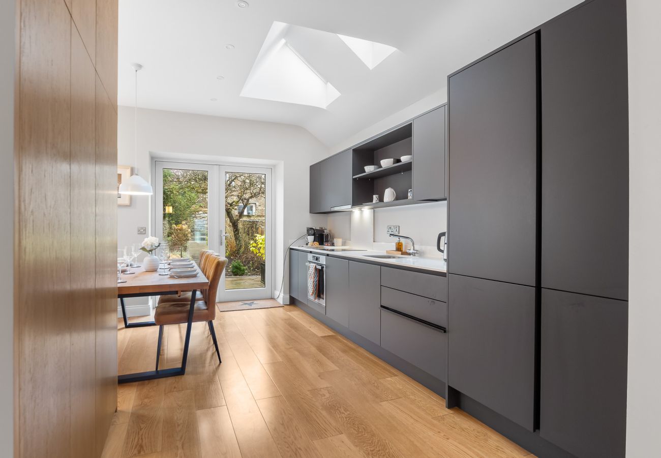 Apartment in Clifden - Market Street Apartment Clifden Town