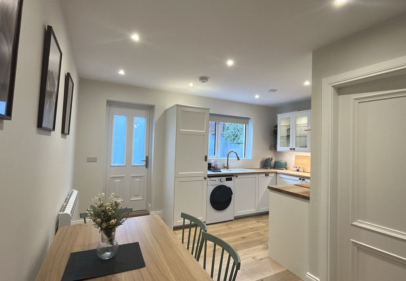 House in Clifden - The Old Forge in the Heart of  Clifden Town