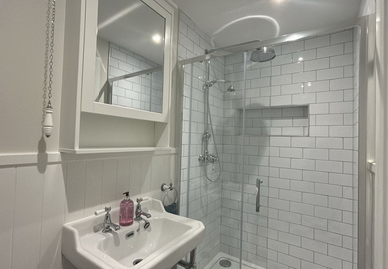 House in Clifden - The Old Forge in the Heart of  Clifden Town