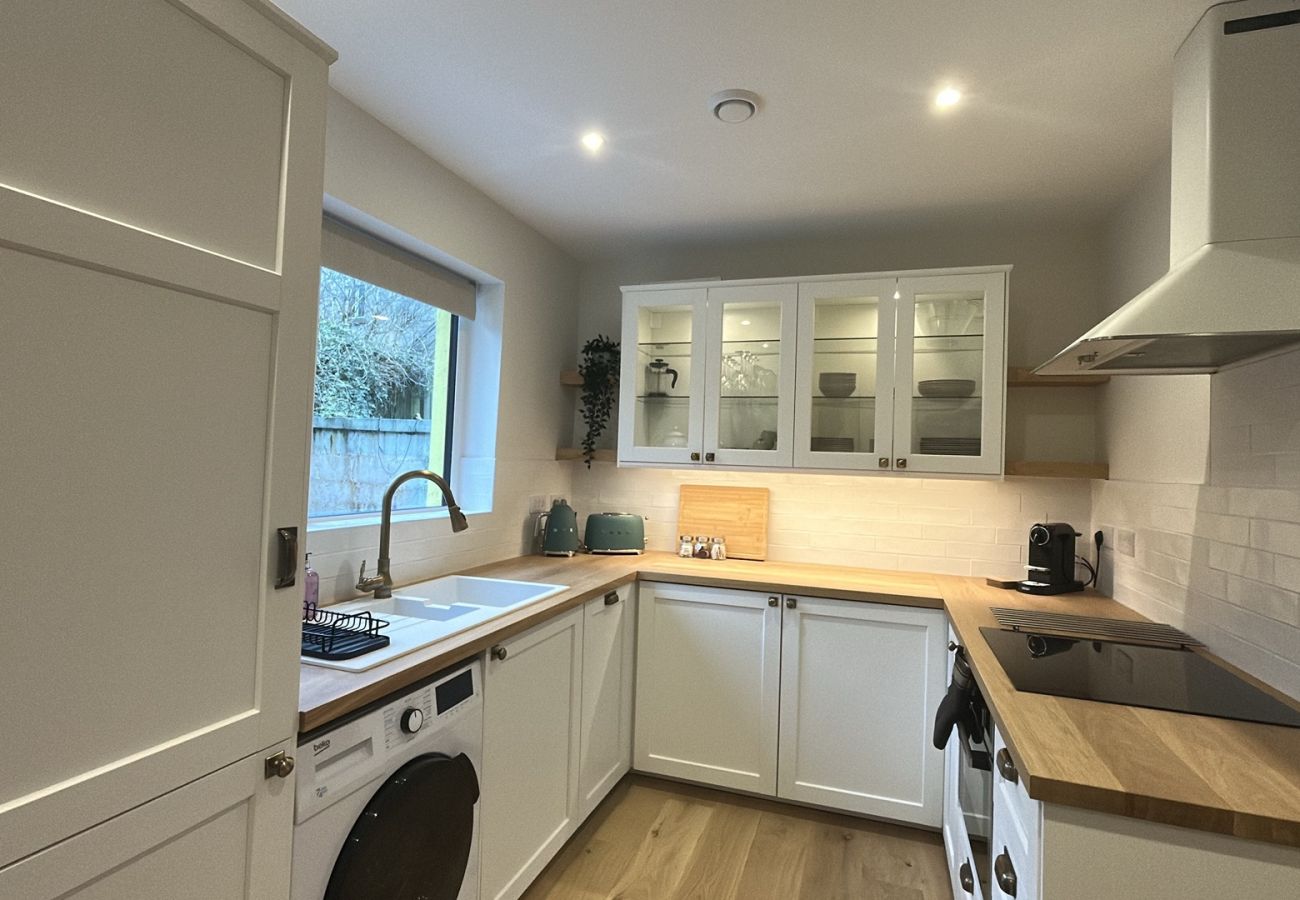 House in Clifden - The Old Forge in the Heart of  Clifden Town