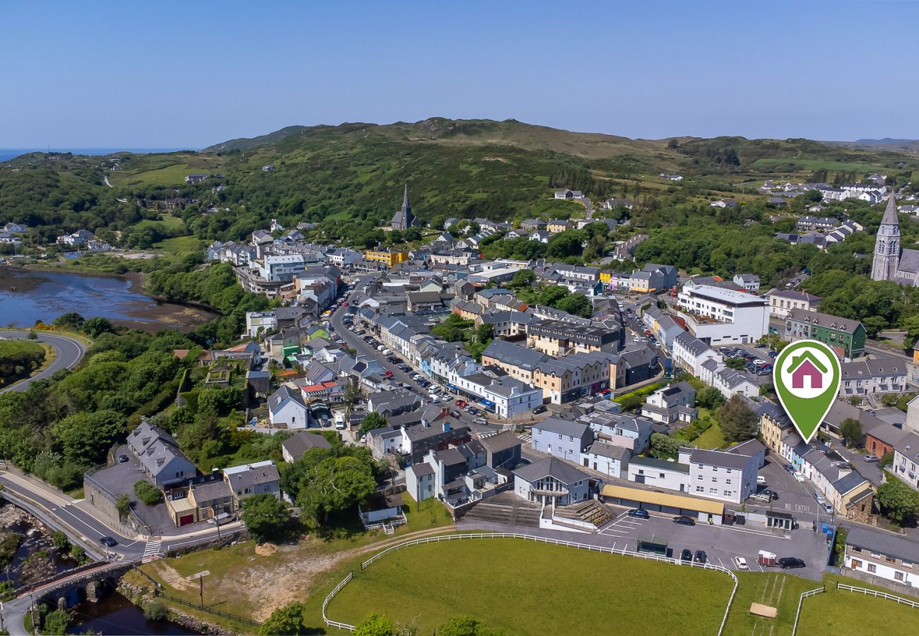 House in Clifden - The Old Forge in the Heart of  Clifden Town