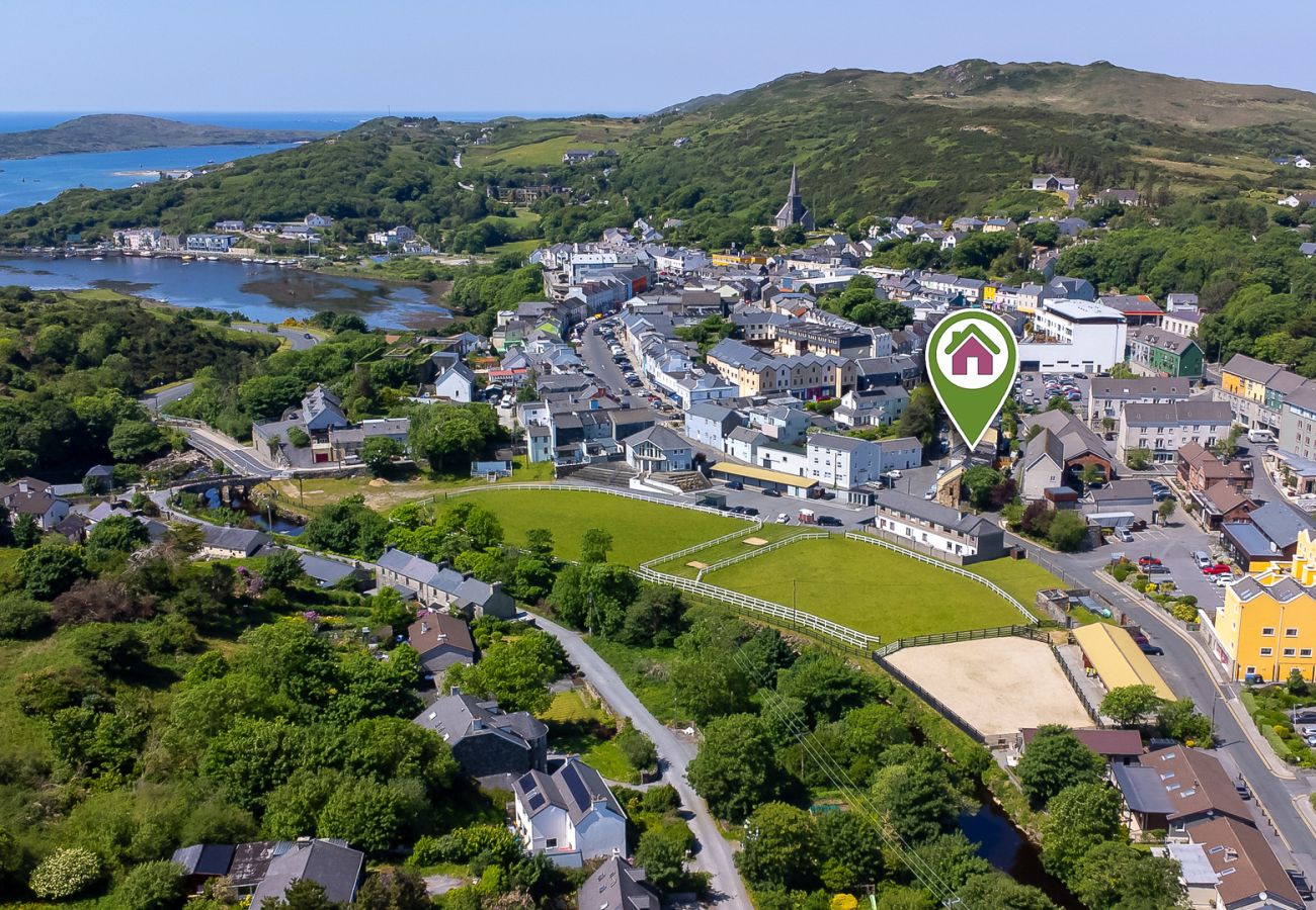 House in Clifden - The Old Forge in the Heart of  Clifden Town