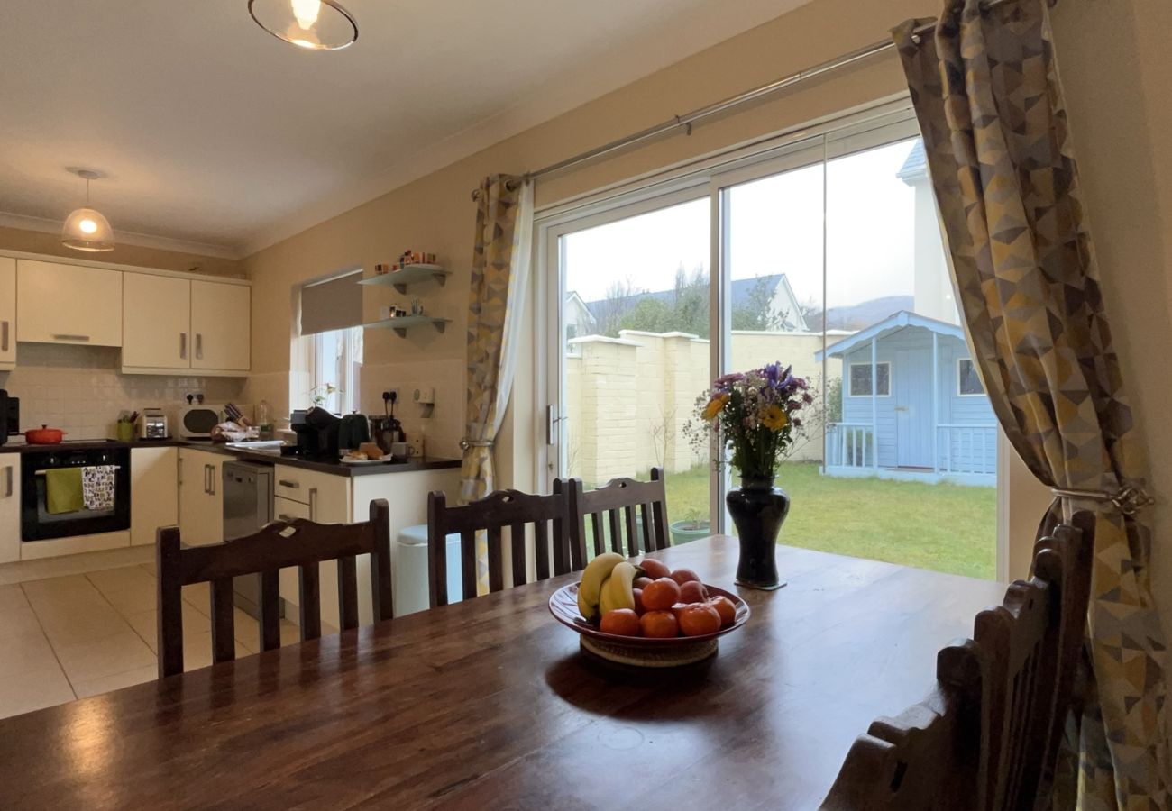 Terraced House in Clifden - Cuirt Cregg Clifden Holiday Home