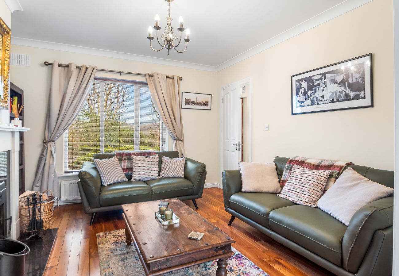 Terraced House in Clifden - Cuirt Cregg Clifden Holiday Home