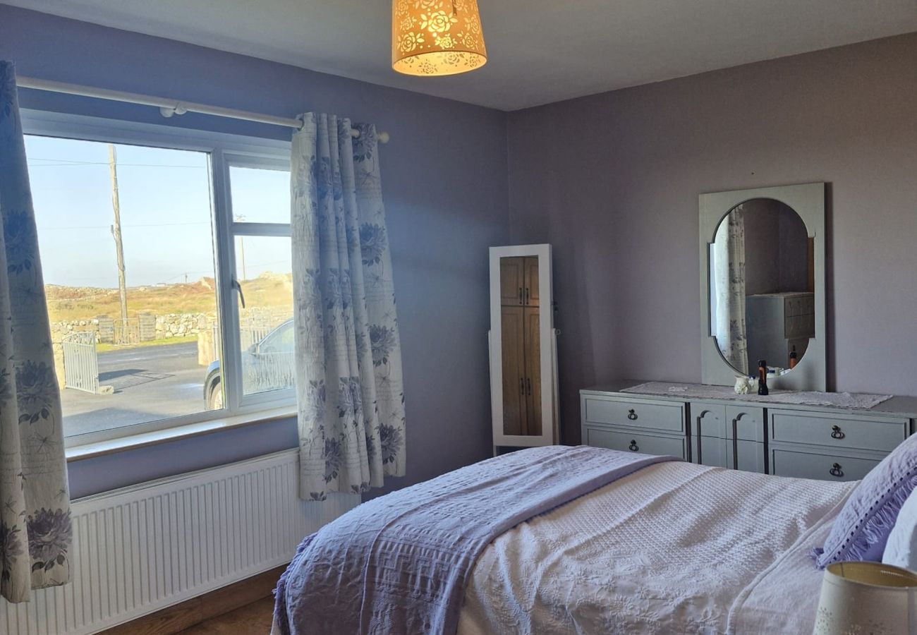 House in Carna - Teach Na hAirde with Stunning Views 