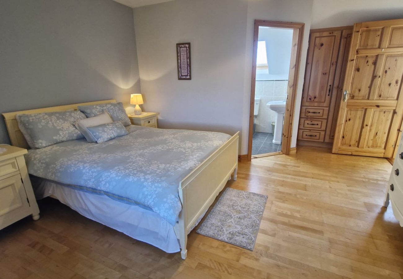 House in Carna - Teach Na hAirde with Stunning Views 