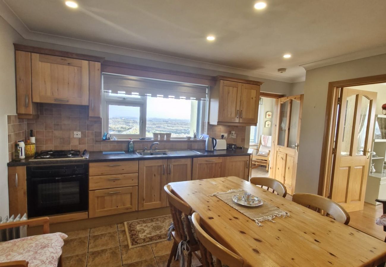 House in Carna - Teach Na hAirde with Stunning Views 