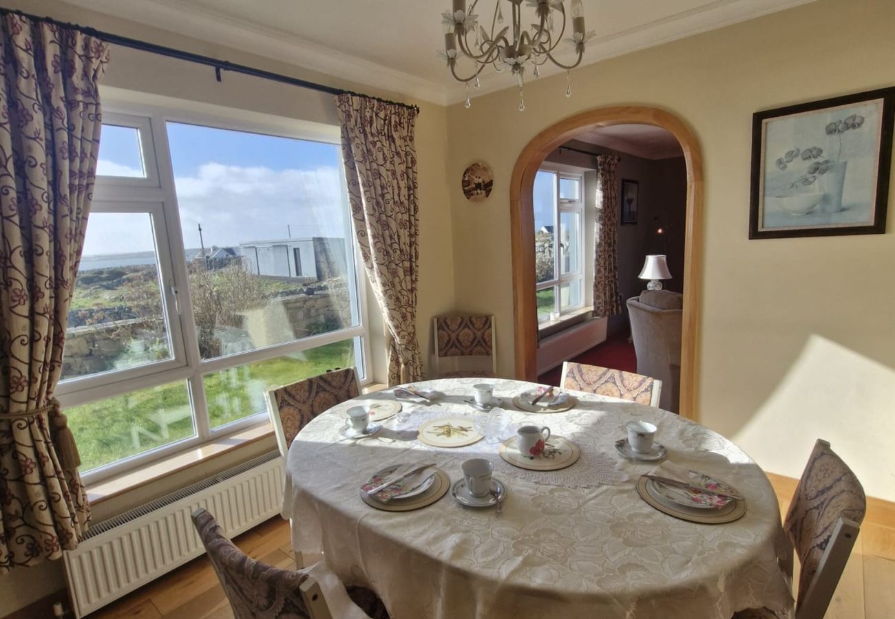 House in Carna - Teach Na hAirde with Stunning Views 