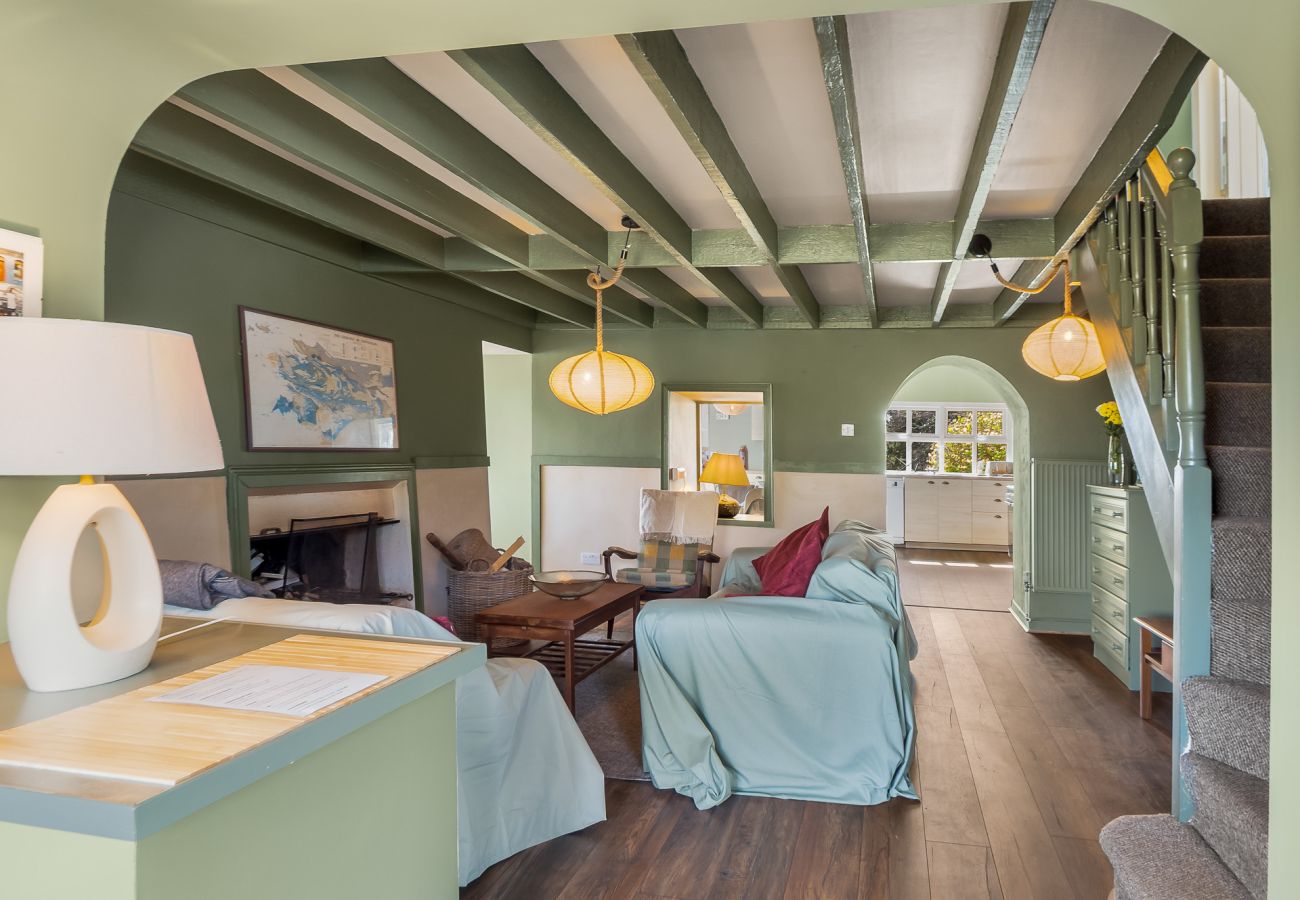 House in Rosmuck - Bun Inbhir cottage with views