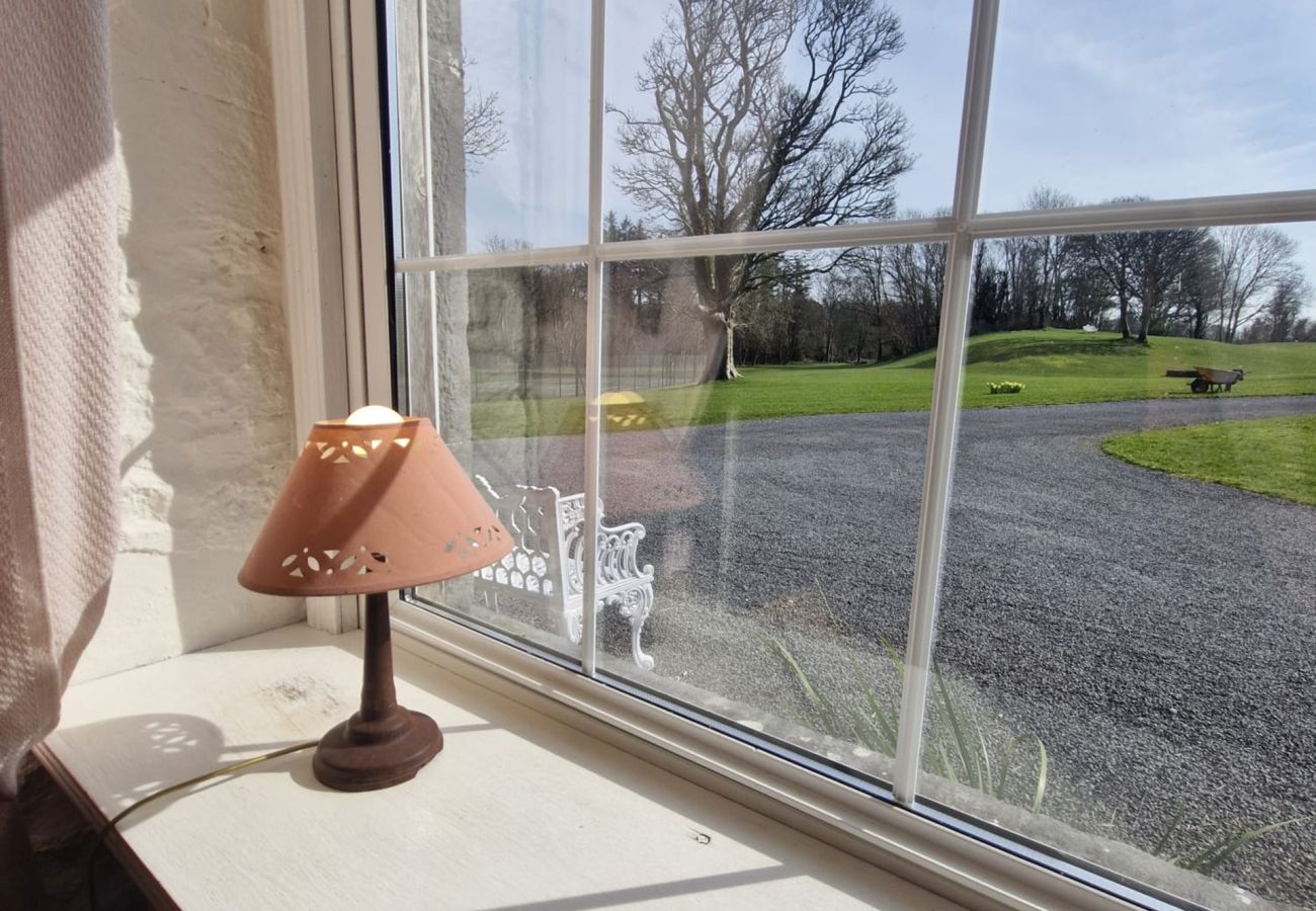 House in Rosscahill - Park Hall at Ross Castle with panoramic views 