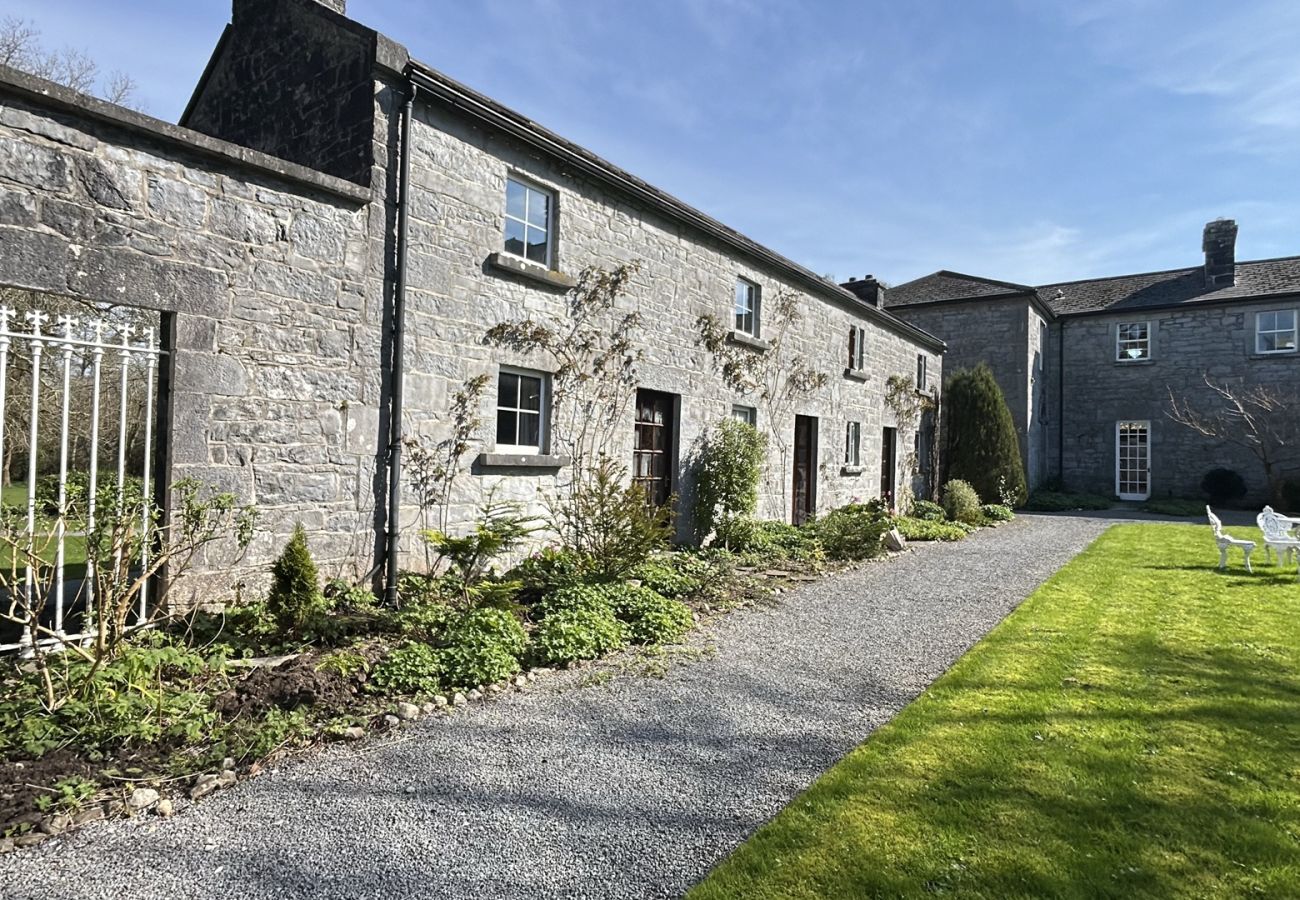 Cottage in Rosscahill - Catherines Cottage Ross Castle Galway