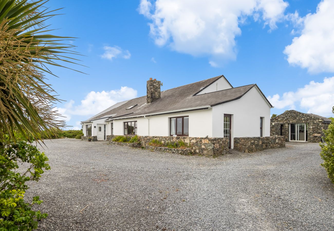 House in Ballyconneely - Conamara House Ballyconneely