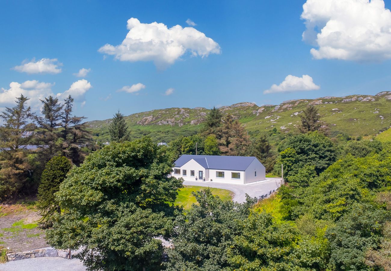 Cottage in Clifden - Owen Glen Cottage Clifden